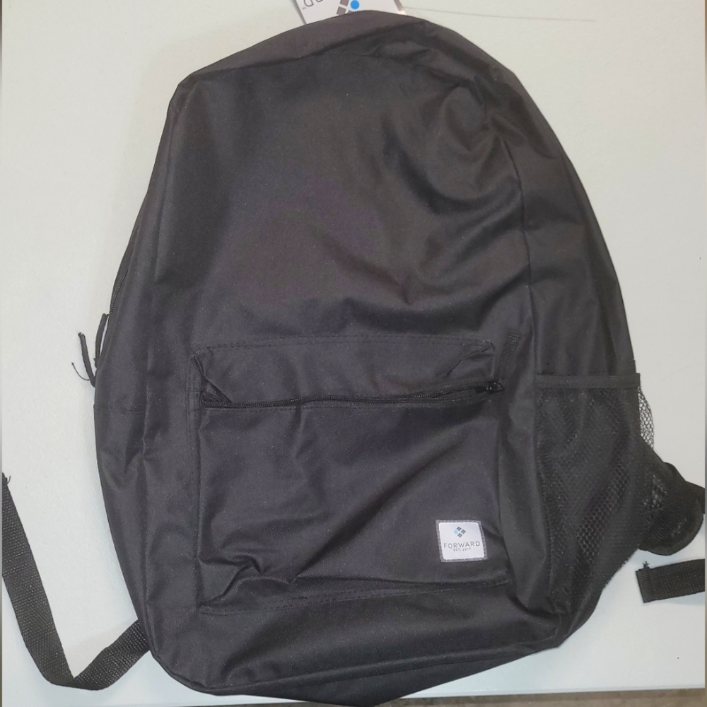 Backpack filled with school supplies - Picture 2 of 4
